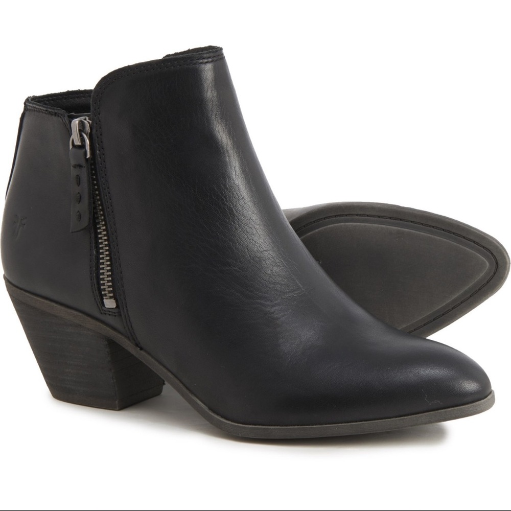NWT Frye Black Judith Zip Booties Size 8 Women